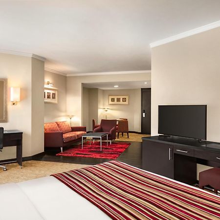Ramada Plaza By Wyndham Dubai Deira Hotell Exteriör bild