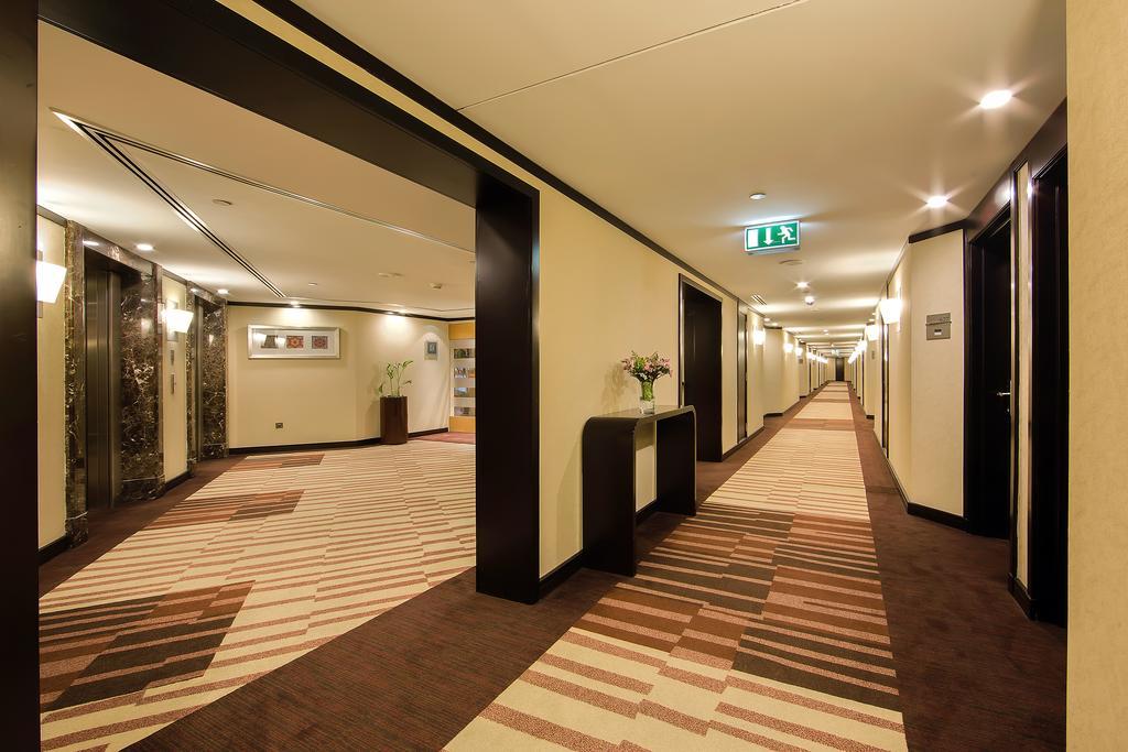Ramada Plaza By Wyndham Dubai Deira Hotell Exteriör bild