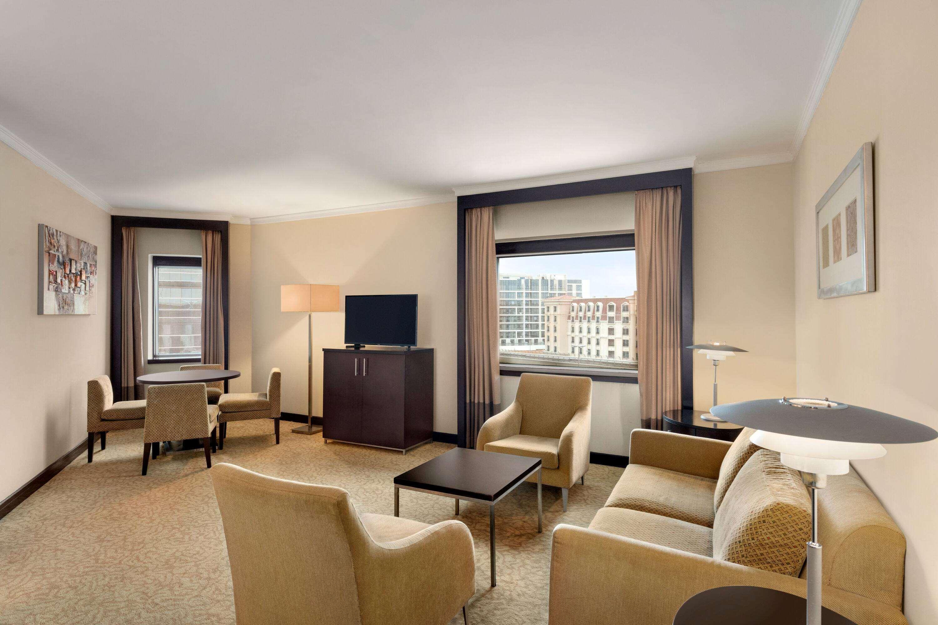 Ramada Plaza By Wyndham Dubai Deira Hotell Exteriör bild