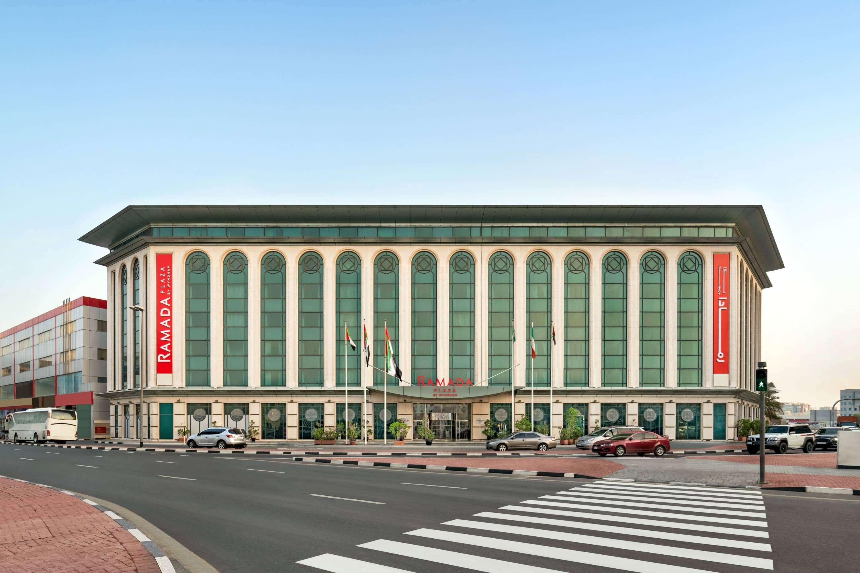 Ramada Plaza By Wyndham Dubai Deira Hotell Exteriör bild