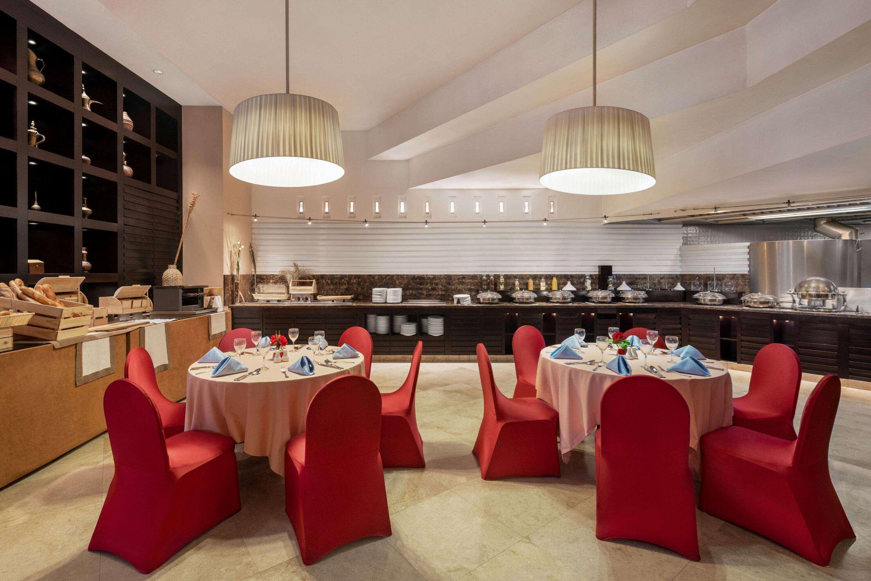 Ramada Plaza By Wyndham Dubai Deira Hotell Exteriör bild