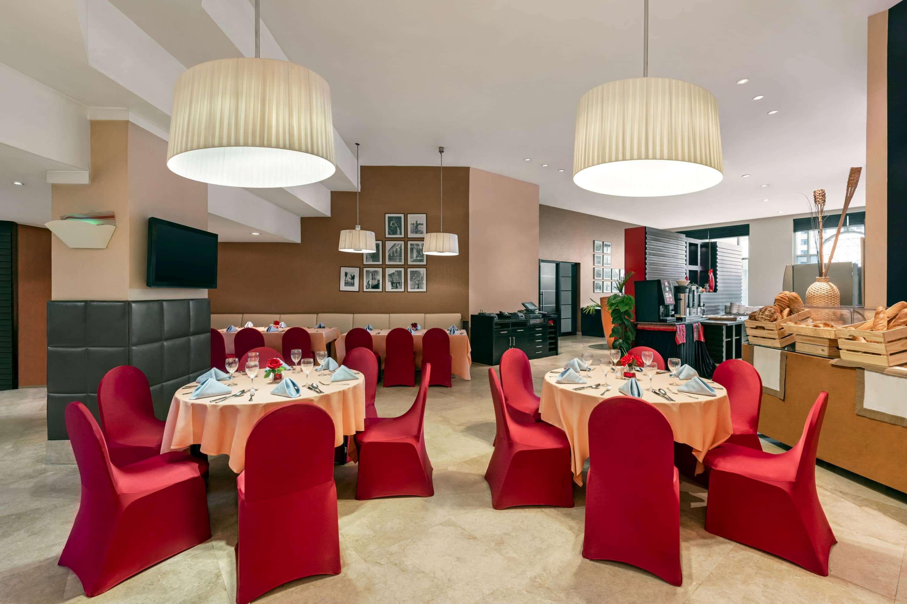 Ramada Plaza By Wyndham Dubai Deira Hotell Exteriör bild