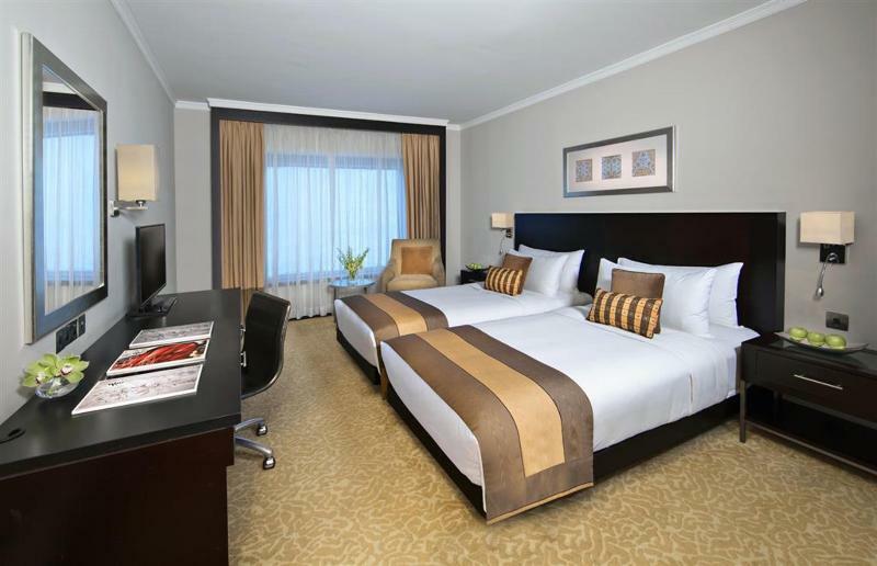 Ramada Plaza By Wyndham Dubai Deira Hotell Exteriör bild