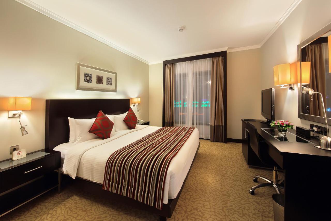 Ramada Plaza By Wyndham Dubai Deira Hotell Exteriör bild