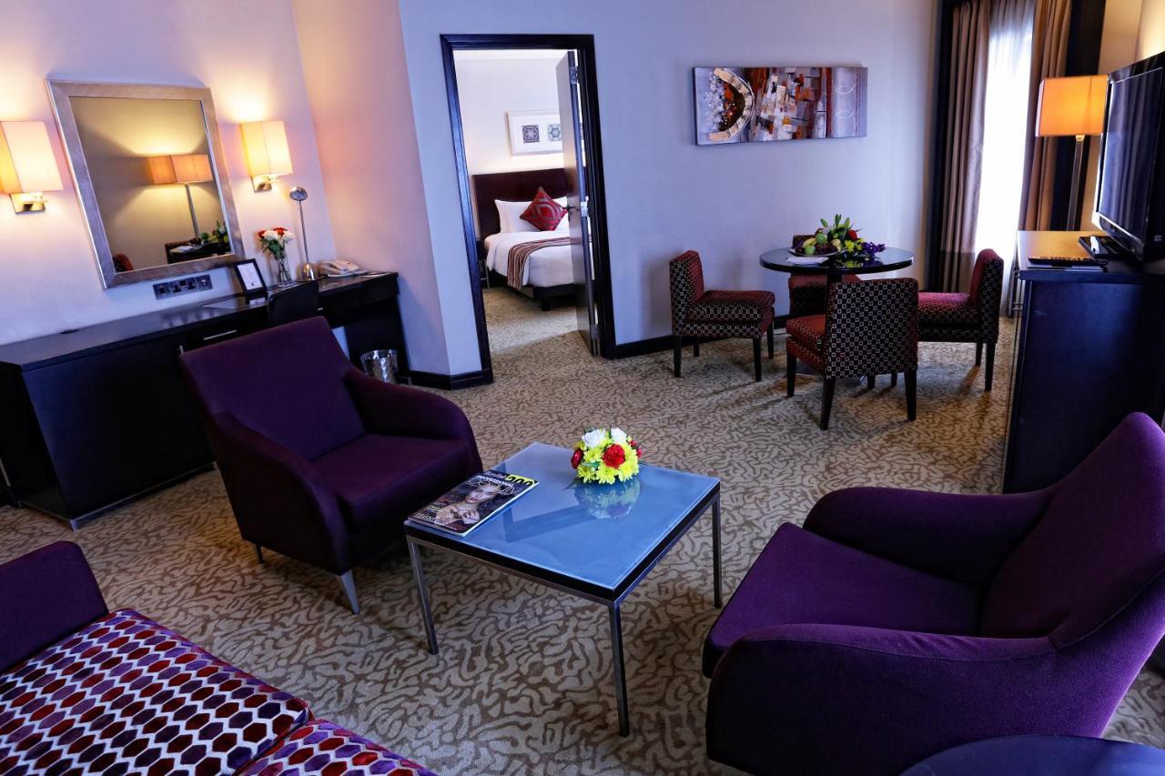 Ramada Plaza By Wyndham Dubai Deira Hotell Exteriör bild