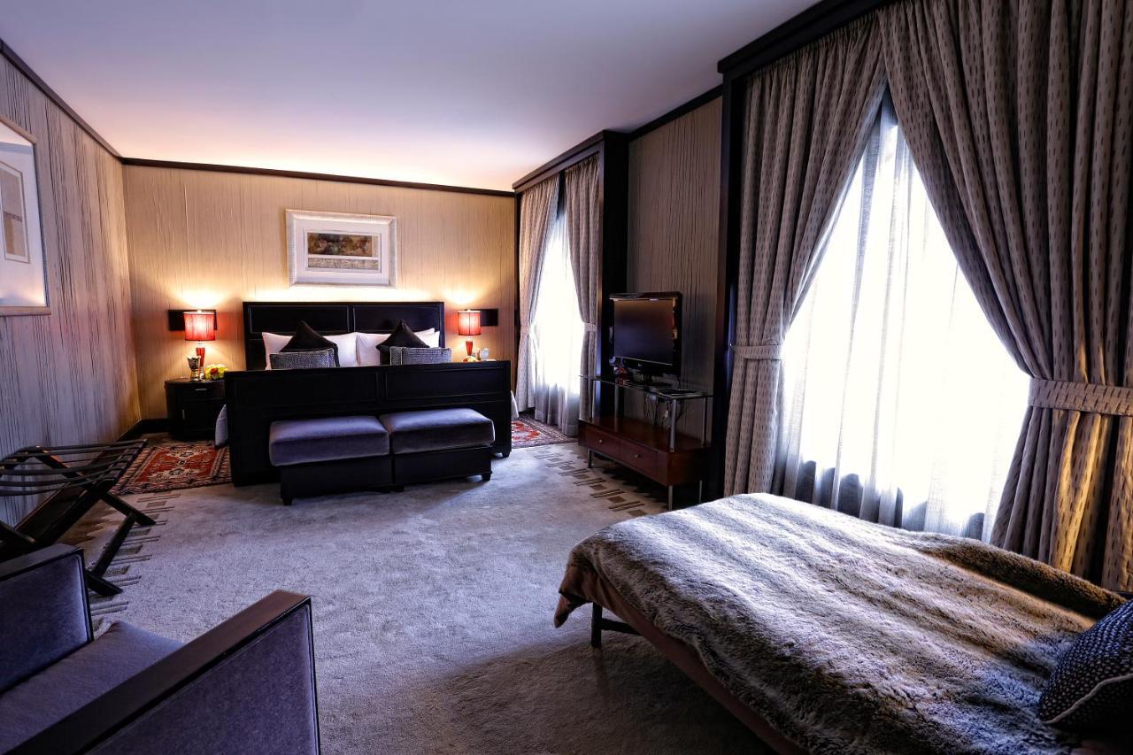 Ramada Plaza By Wyndham Dubai Deira Hotell Exteriör bild